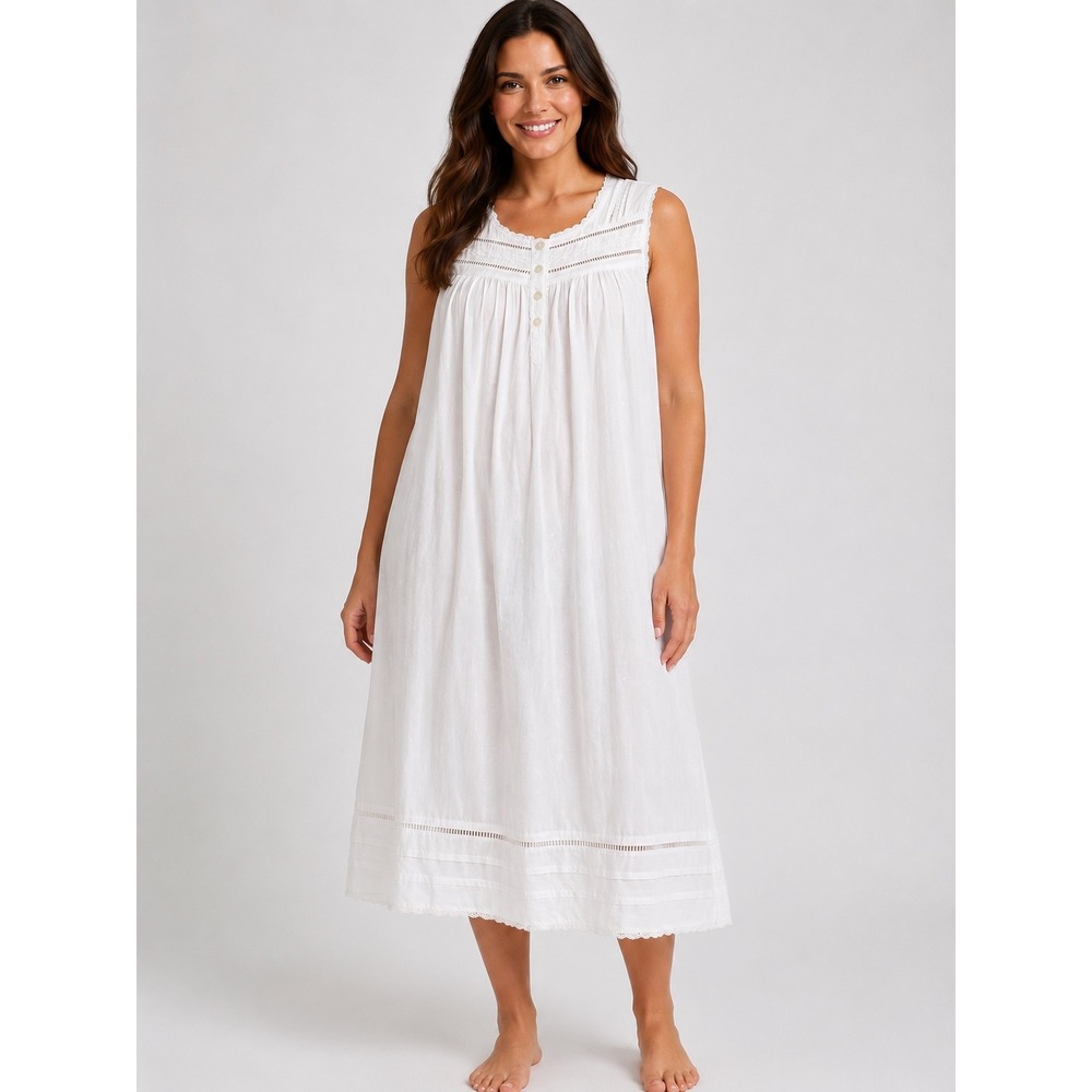 Erika Taylor Intimates White Sleeveless Nightgown Lace Embroidery Small Petite